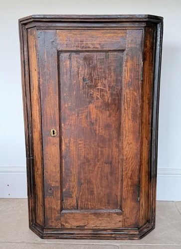Georgian elm corner - corner, wall