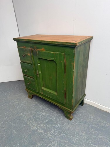 Amazingly painted green - painted,